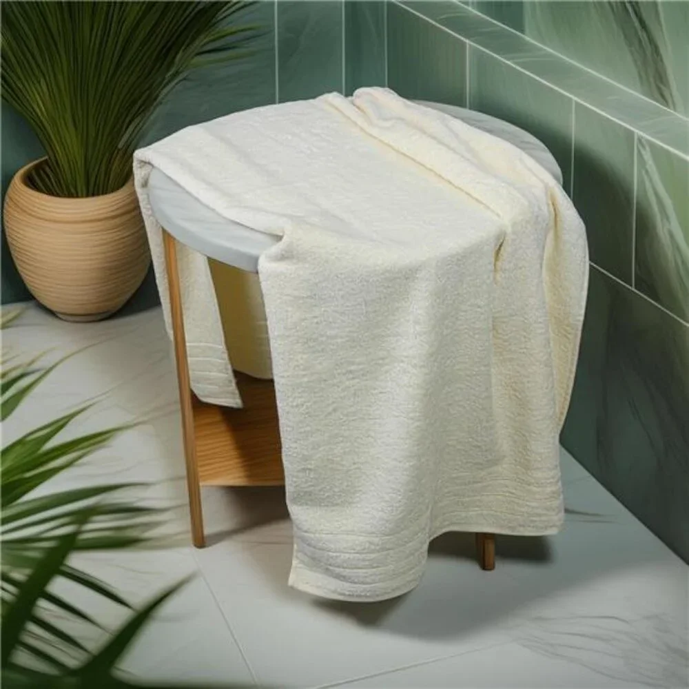 New Pack of 4 Extra Large Bath Towels 30 x 60 Inches, 100% Cotton